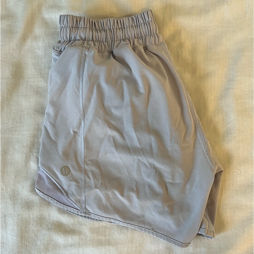Lululemon Hottie Hots Light Blue       size: 2    length: 4”.  low rise